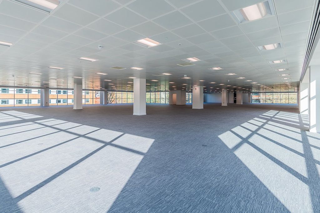Property photo 2 of 13 2nd Floor Temple Point, Bristol-13.Jpg