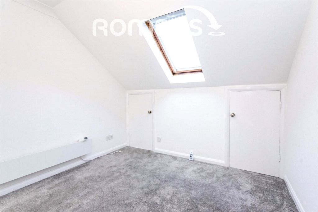 Property photo 3 of 10 Picture No. 02