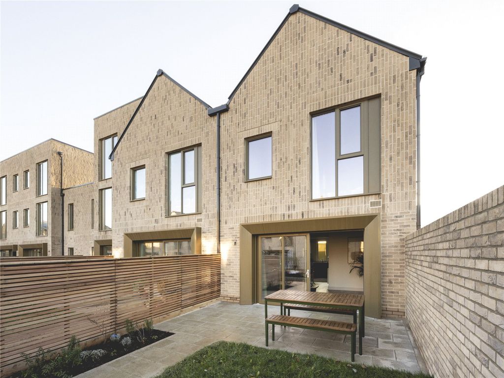 Property photo 1 of 30 Picture No. 70