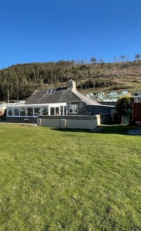 Property photo 1 of 30 Coastal Cottage