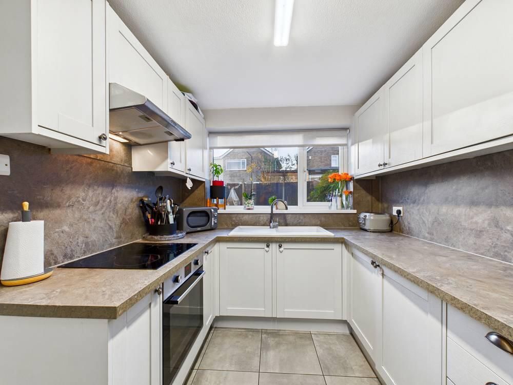 Property photo 2 of 30 Kitchen