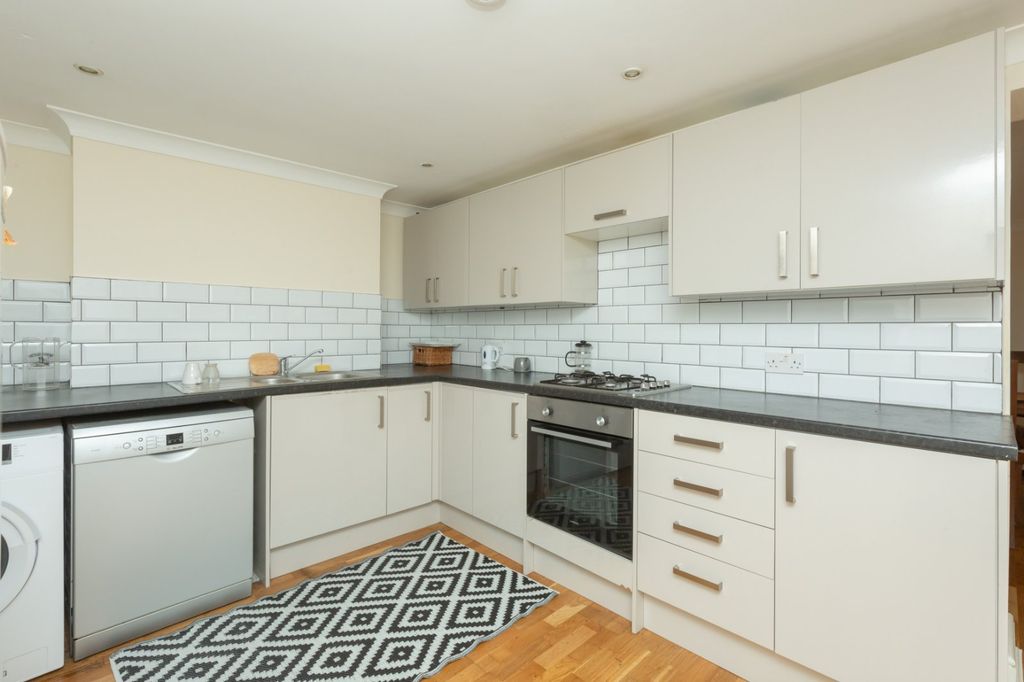 Property photo 2 of 13 Picture No. 02