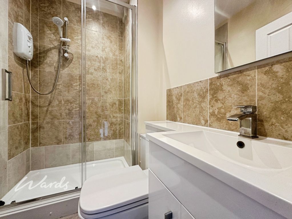 Property photo 3 of 16 Bathroom