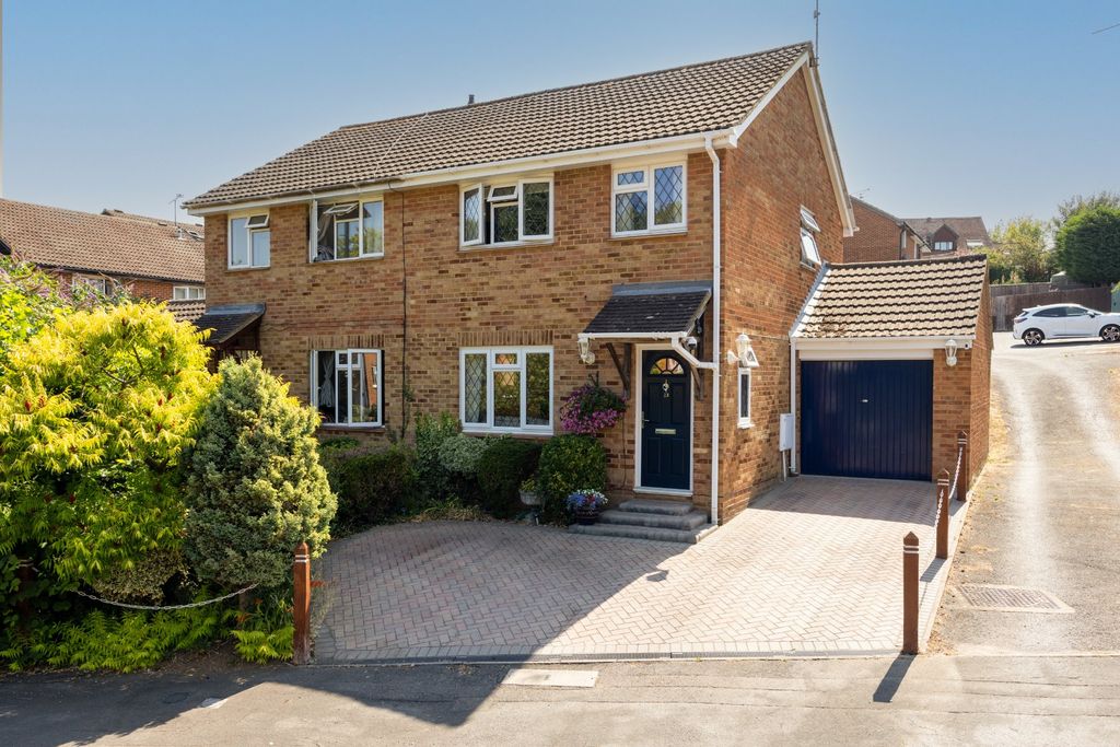 Property photo 1 of 29 Picture No. 32