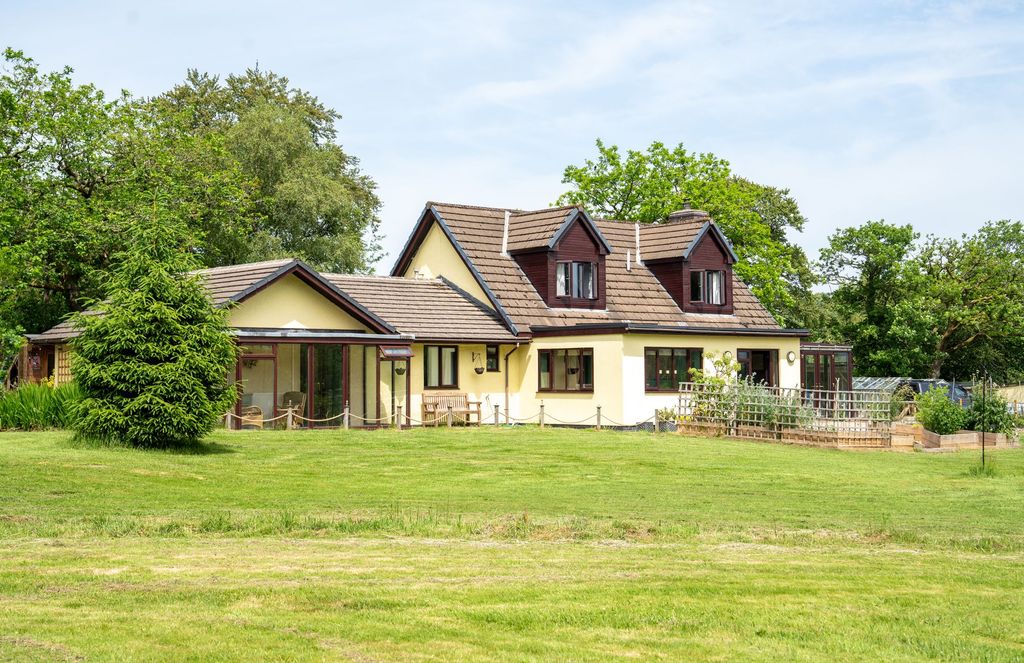 Property photo 2 of 54