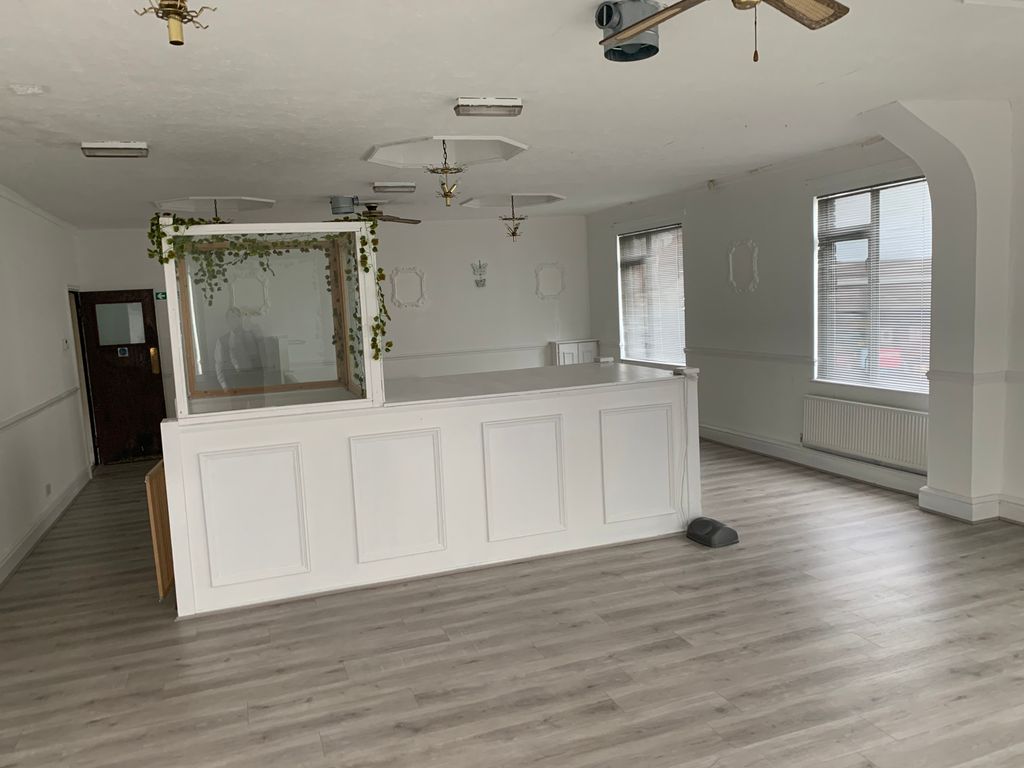 Property photo 2 of 3
