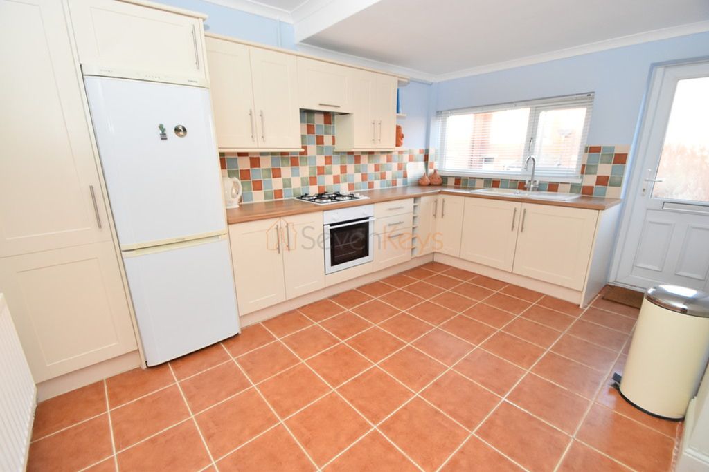 Property photo 2 of 15 E7274Ca9438A18A106Dd35c86Cf2Db74