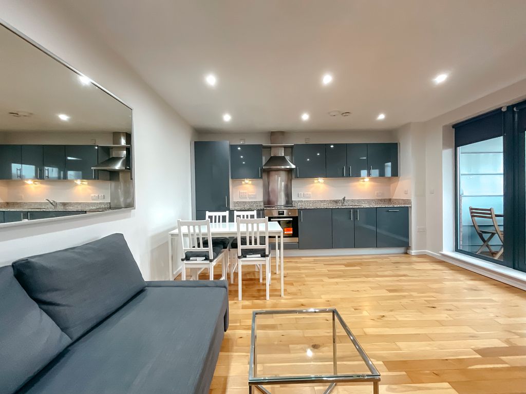 Property photo 2 of 11