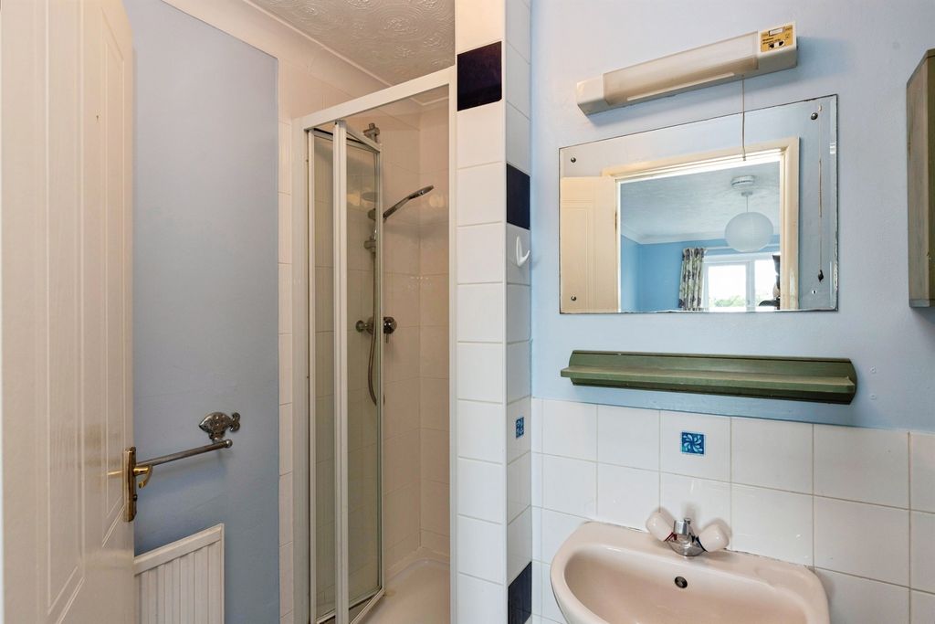 Additional image 15 of 4 bed property for saleBaverstock Road, Poole BH12