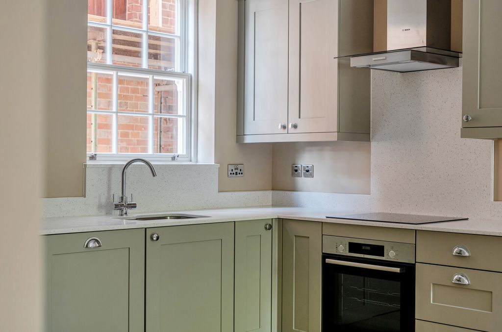 Property photo 3 of 13 1511814-2-6A91617...