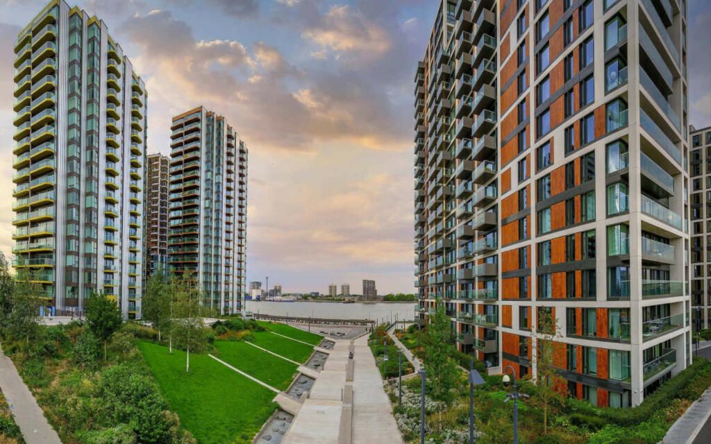 Property photo 1 of 2