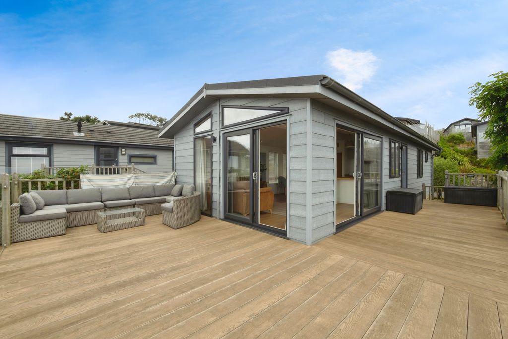 Property photo 1 of 19 Lodge 1