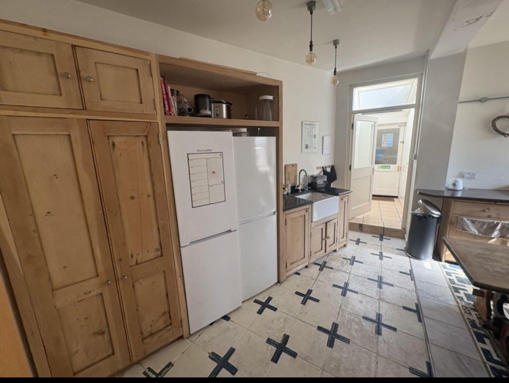 Property photo 1 of 5 Img_6078