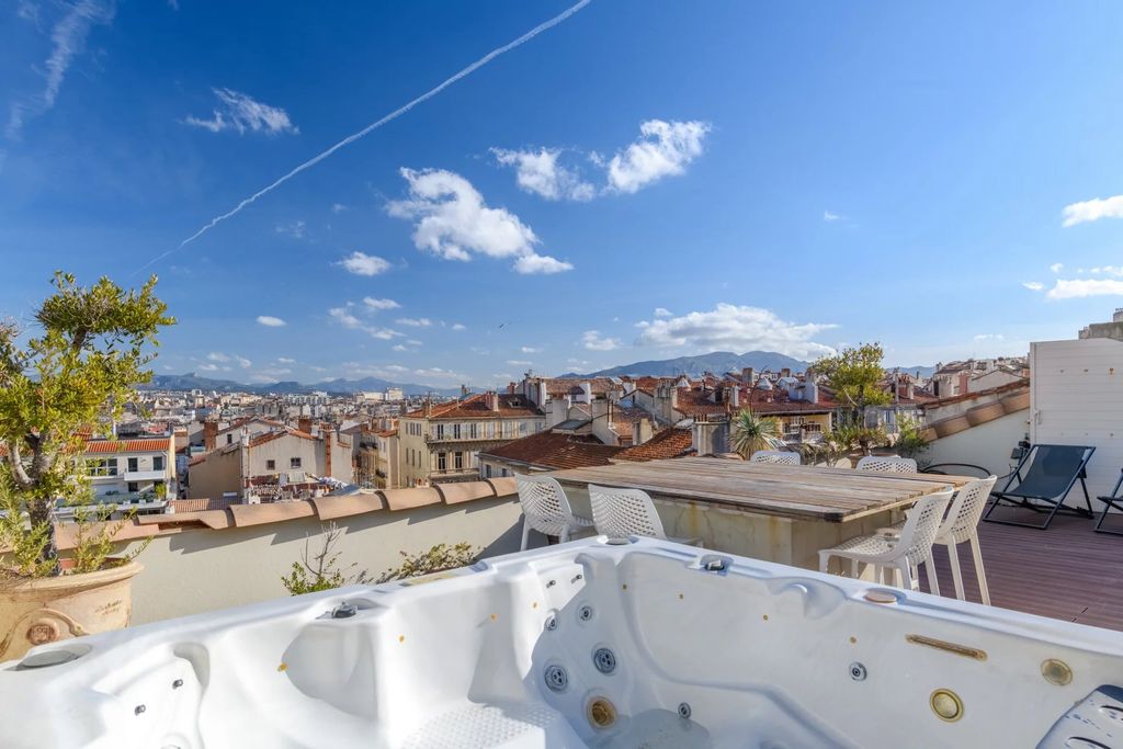 Property photo 1 of 25