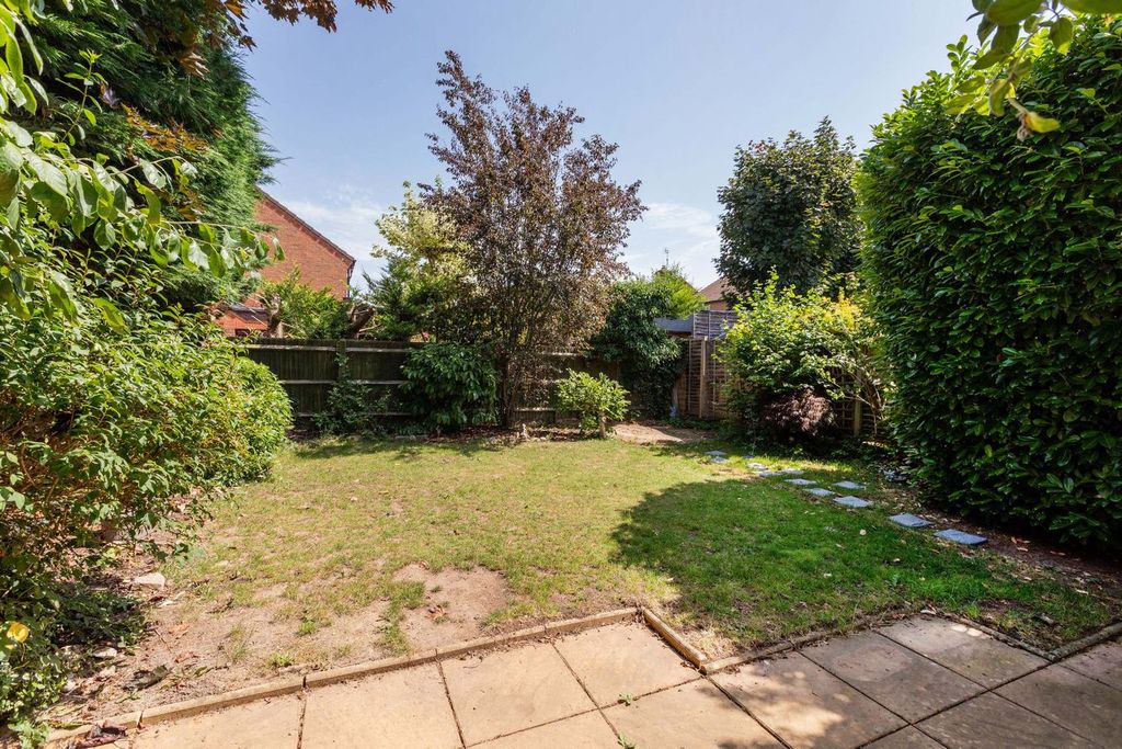 Property photo 2 of 21