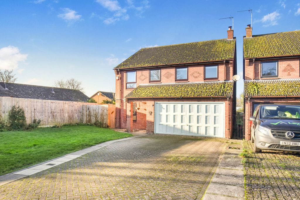 Property photo 1 of 18