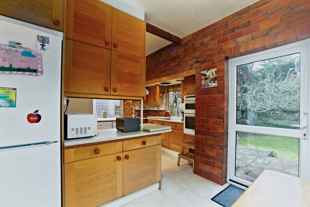 Property photo 3 of 21 Pbox-Img.Jpg