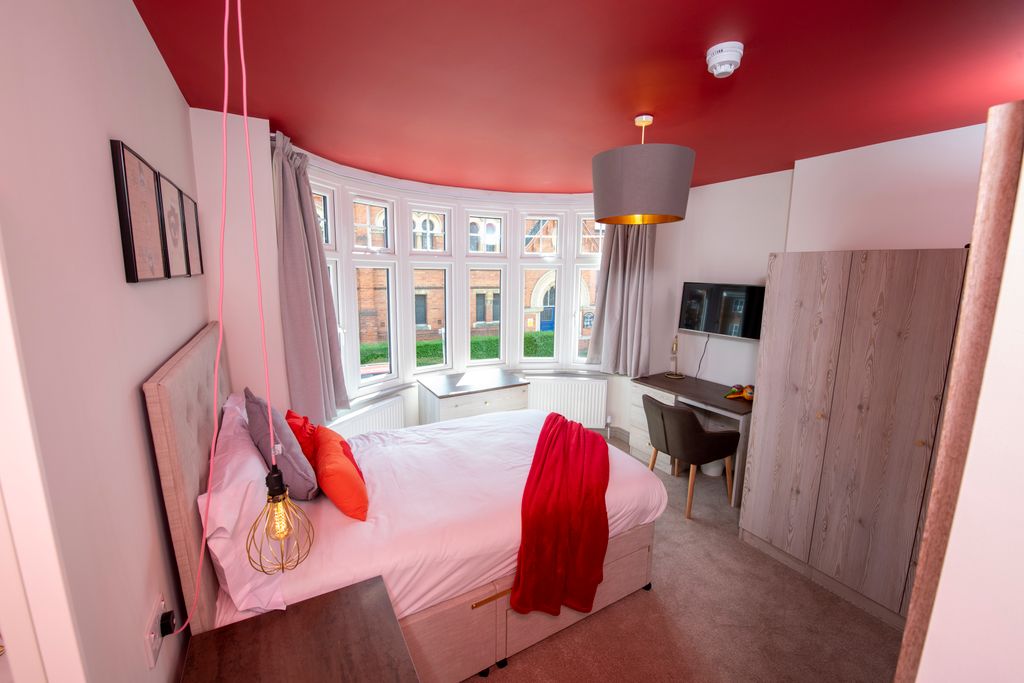 Property photo 3 of 15