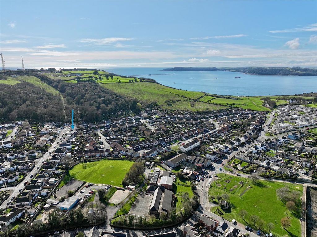 Property photo 2 of 34 5.Jpeg