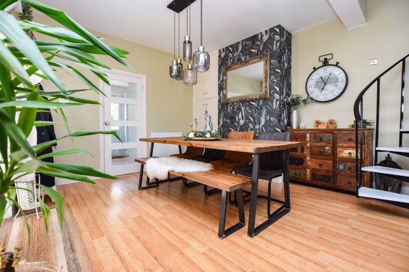 Property photo 3 of 32 Photo 2