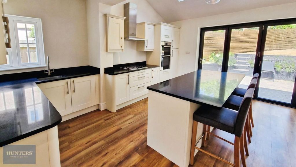 Property photo 2 of 29 Kitchen