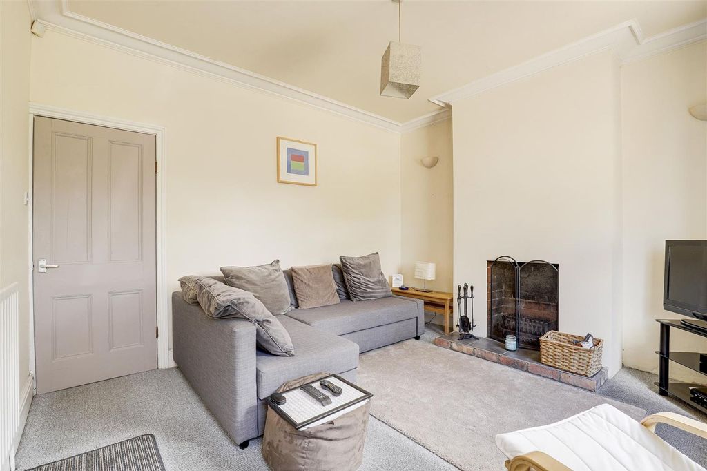 Property photo 3 of 19