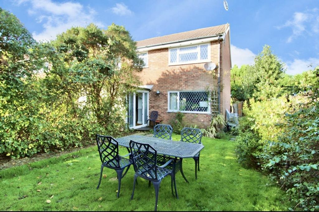 Property photo 1 of 16 Garden