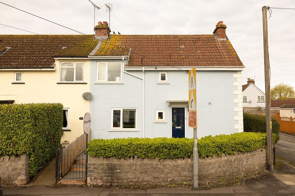 Property photo 2 of 27 Char7086.Jpg