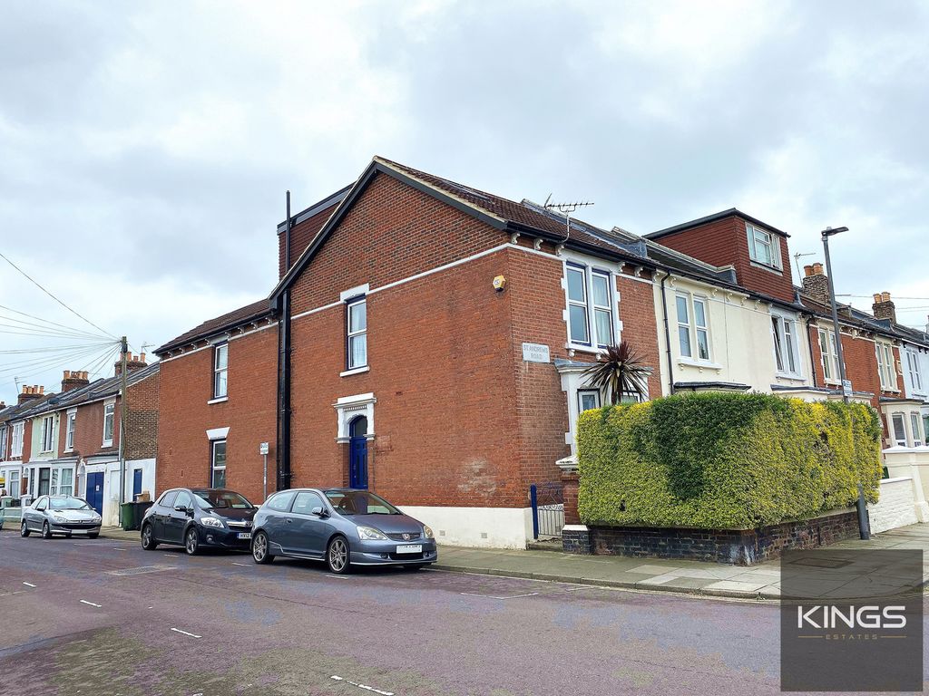 Property photo 1 of 31