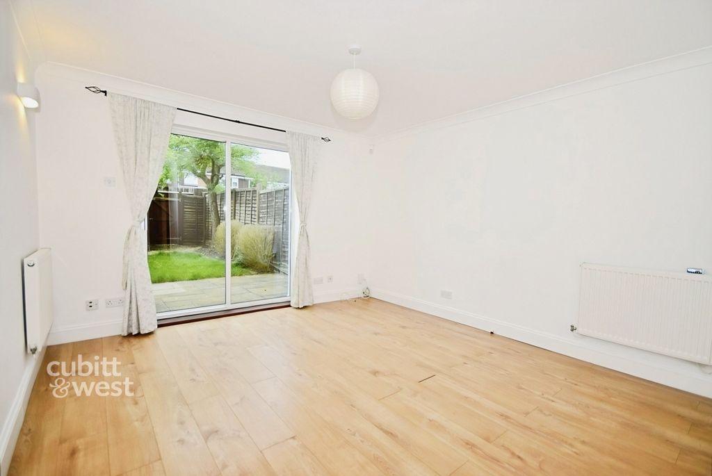 Property photo 3 of 9 7A54cd2c-2