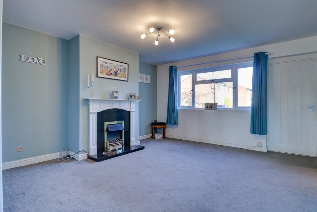 Property photo 2 of 16 Picture No. 11