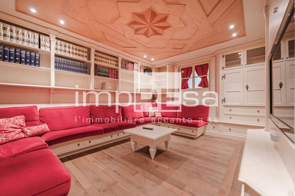 Property photo 1 of 48