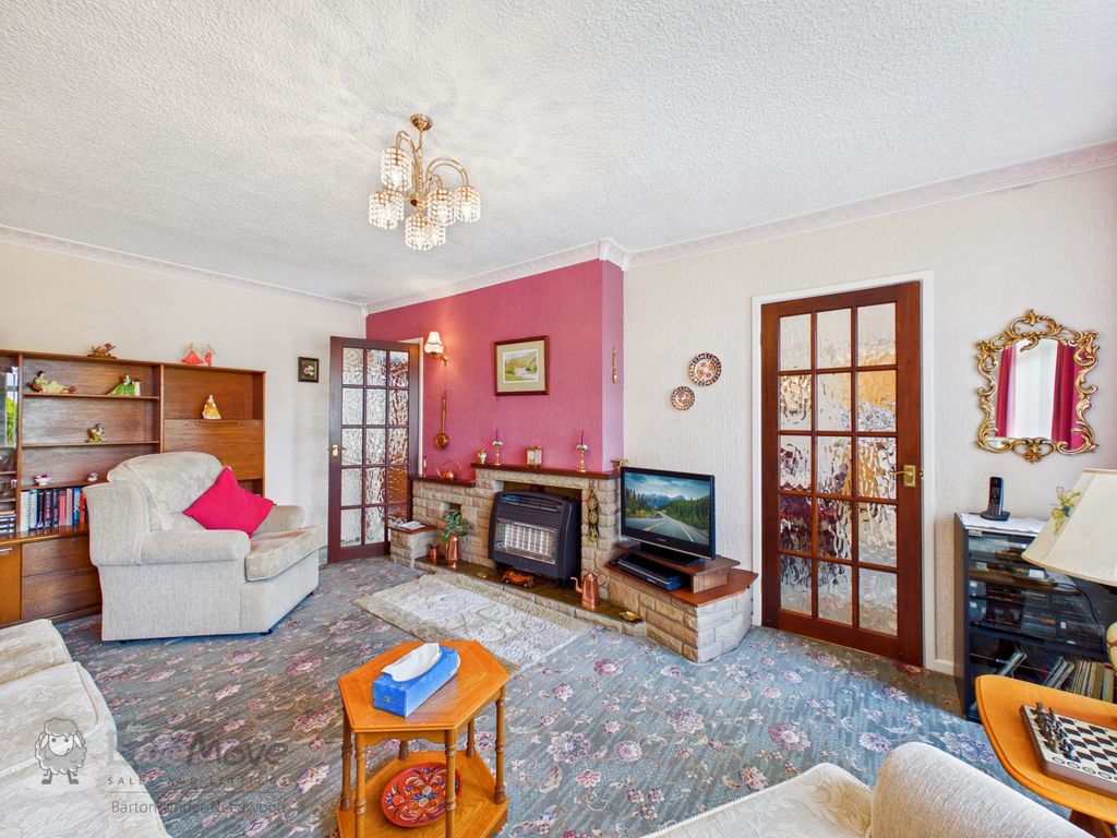 Property photo 3 of 15 Livign Room B