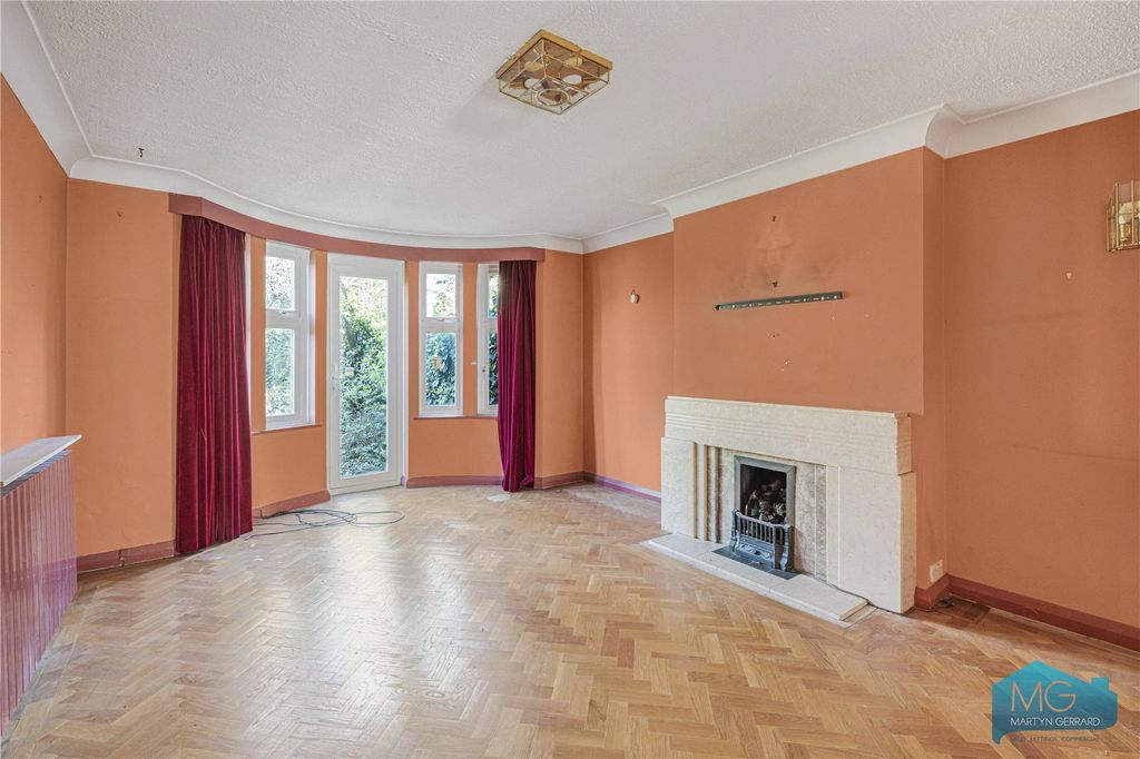 Property photo 3 of 24 Picture No. 27