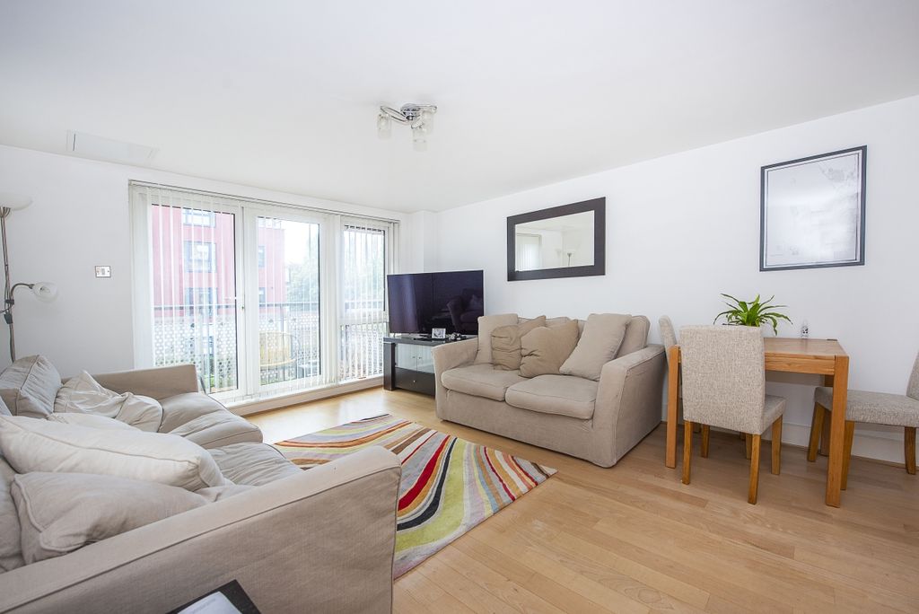 Property photo 2 of 12