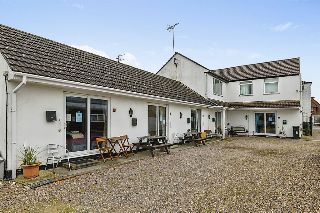 Property photo 3 of 15