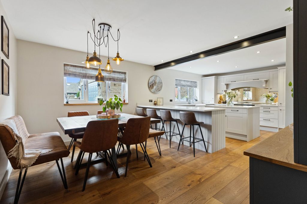 Property photo 3 of 42 Kitchen/Dining Room