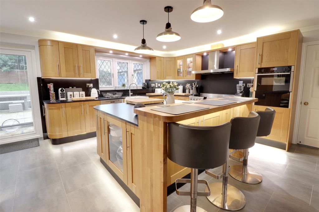 Property photo 3 of 21 3 - Picture No. 03