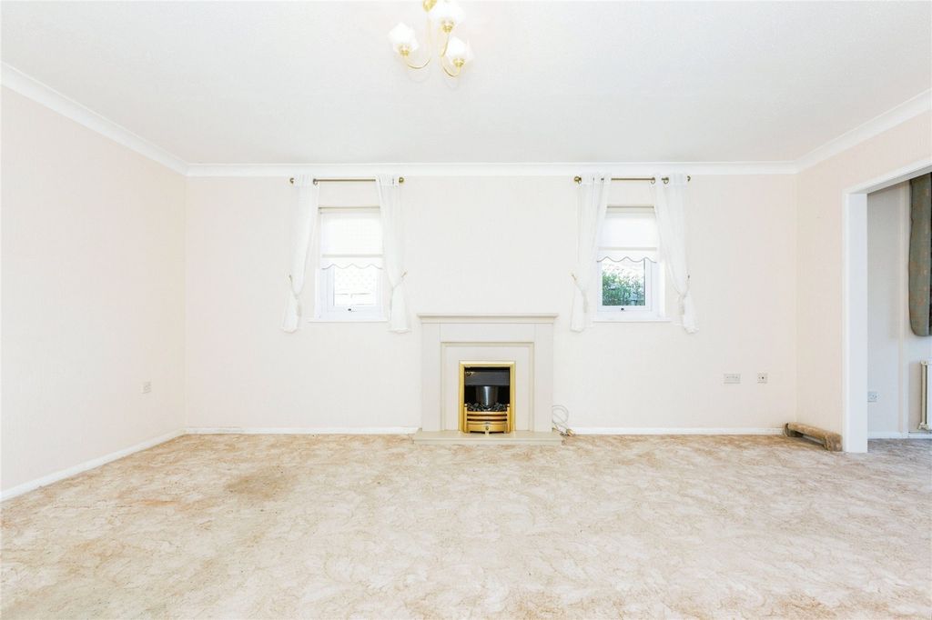 Property photo 2 of 21 Picture No. 25