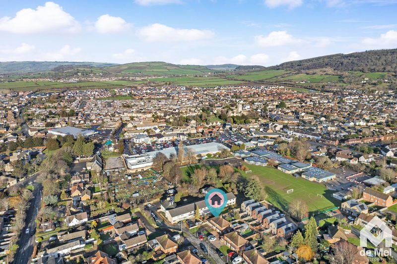 Property photo 3 of 16 Photo 3