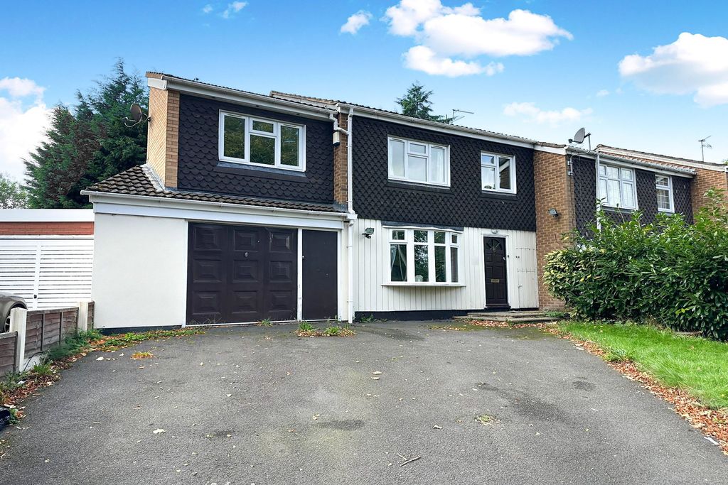 Property photo 2 of 18