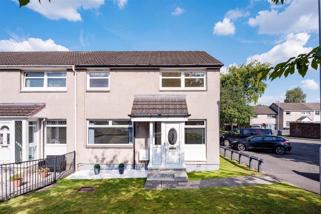 Property photo 2 of 22 73Coursington-24.Jpg