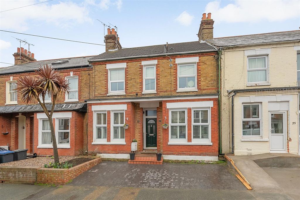 Property photo 1 of 15 Clare Road, Whitstable