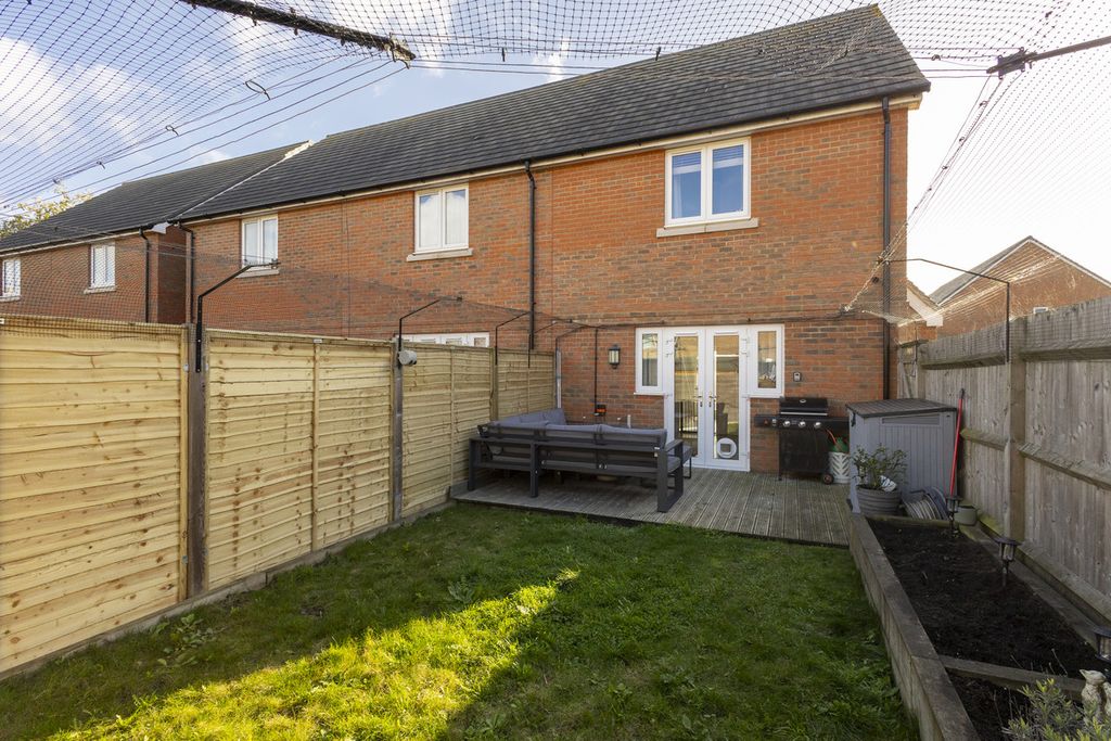 Property photo 3 of 12