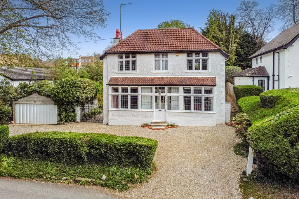Property photo 1 of 33