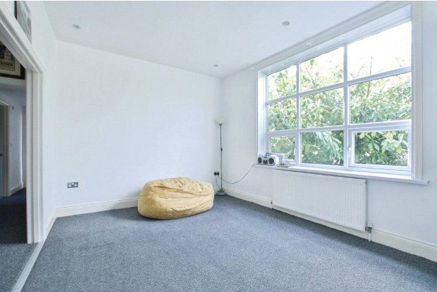 Property photo 3 of 15 Picture No. 06
