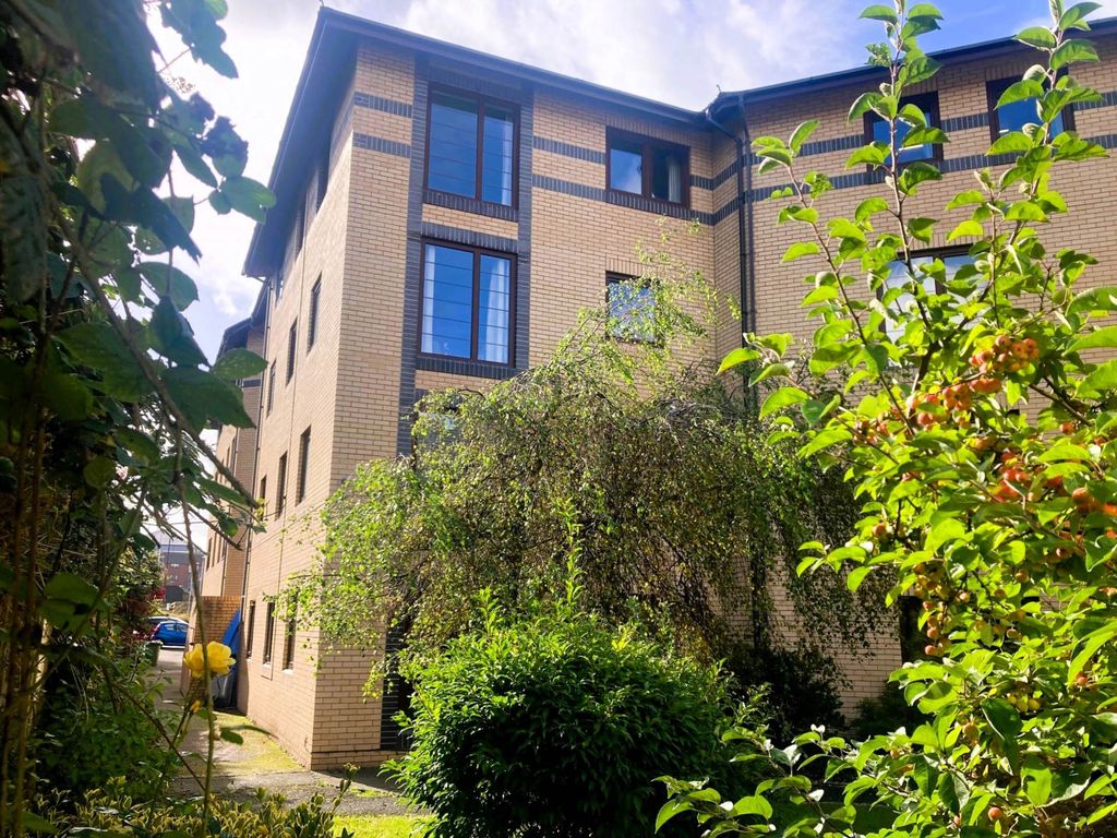 Property photo 2 of 15