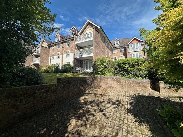 Property photo 1 of 9