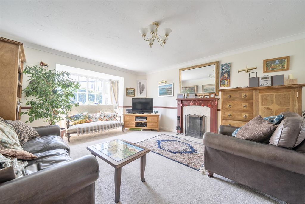 Property photo 3 of 23 17.Jpg