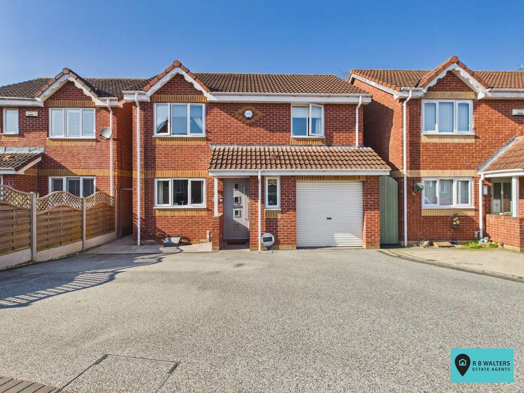 Property photo 1 of 25 Front Aspect